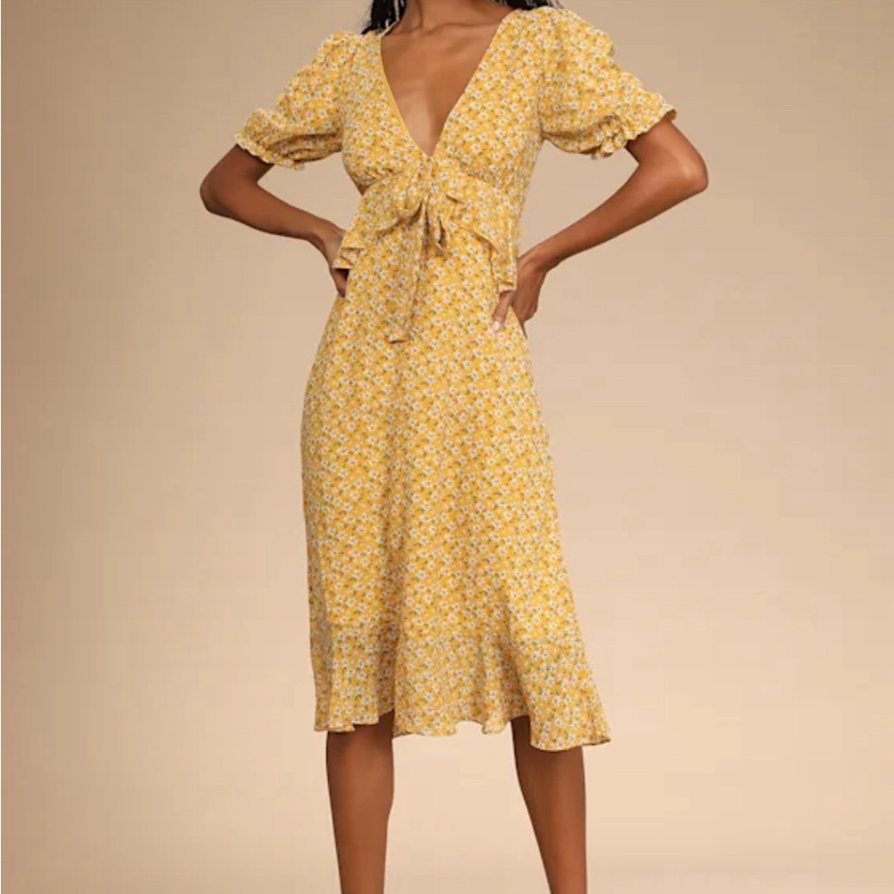Lulus Anything Lovelier Yellow Floral Print Tiered Midi Dress Size: XS